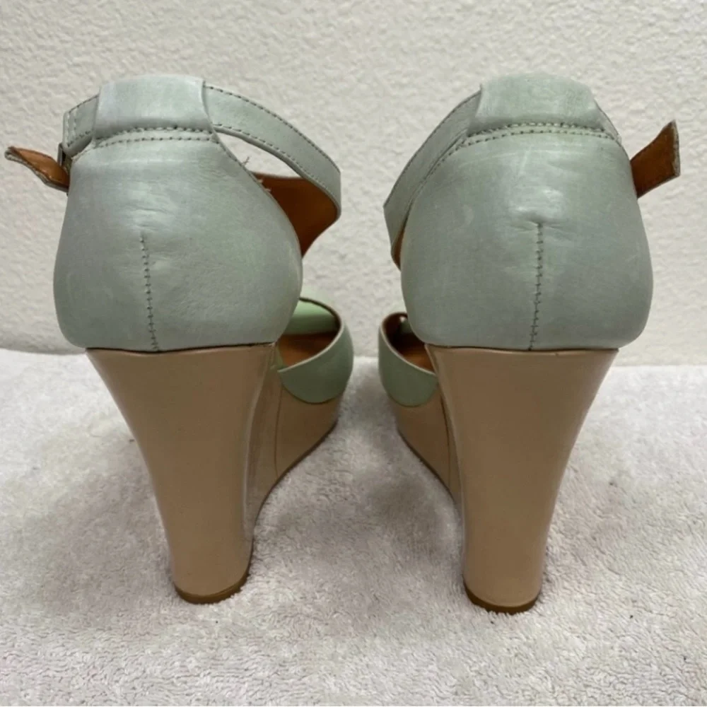 BC Footwear Women's Mint Green Tan Leather Platform Sandal Wedge Size 8.5 Boho